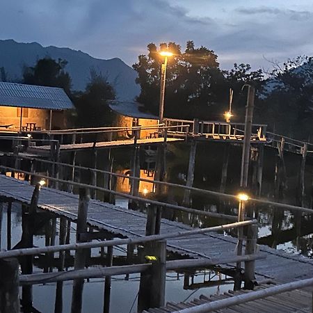 Numpu Baandin Hotel Sam Roi Yot Buitenkant foto