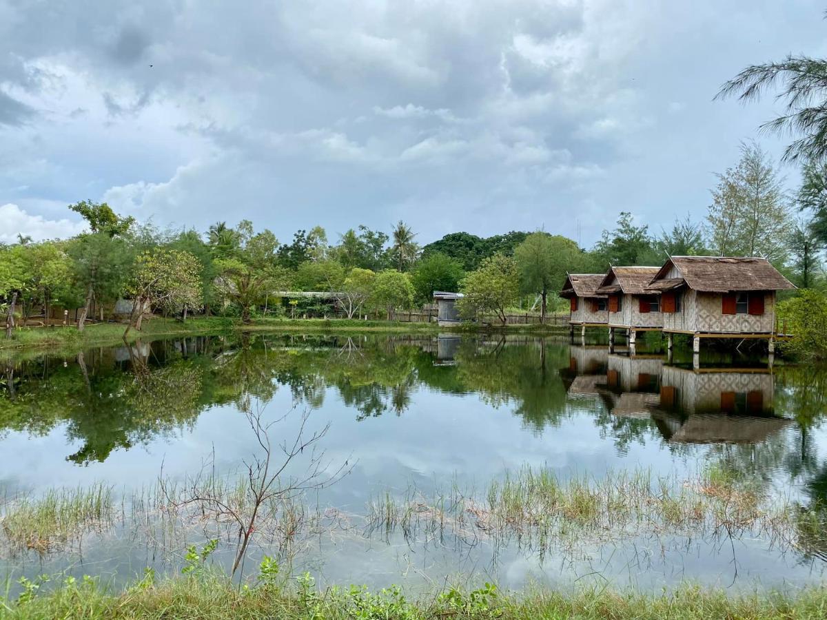Numpu Baandin Hotel Sam Roi Yot Buitenkant foto