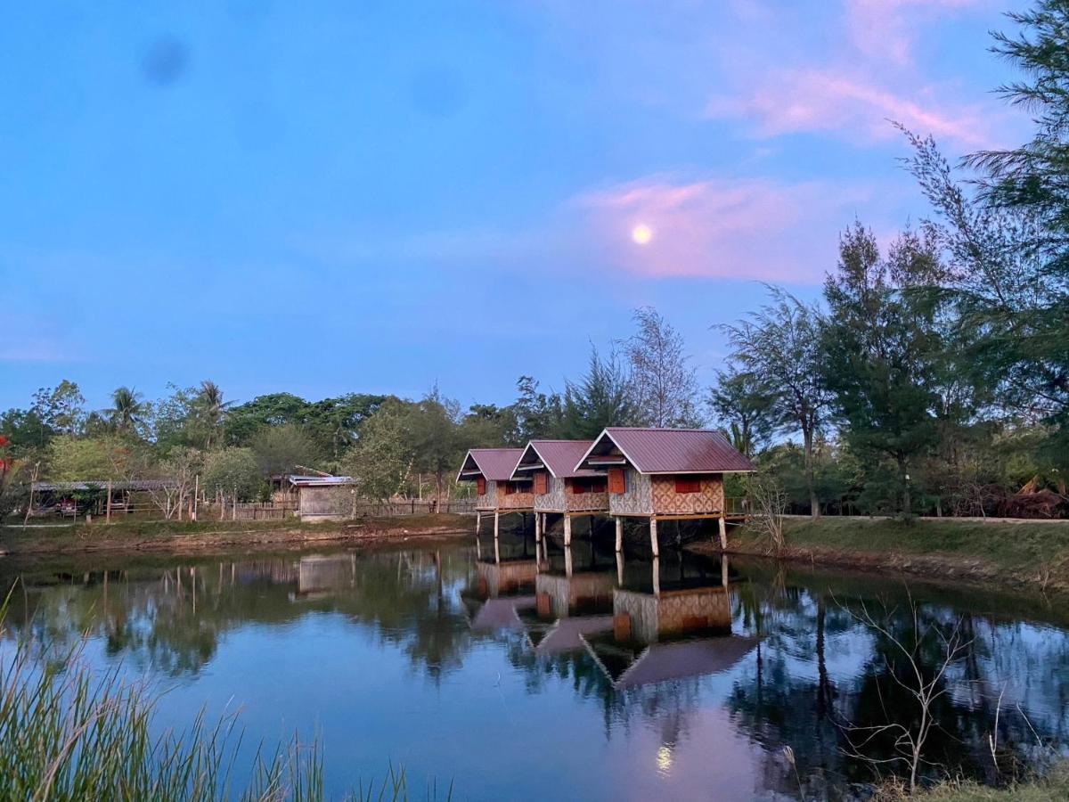 Numpu Baandin Hotel Sam Roi Yot Buitenkant foto