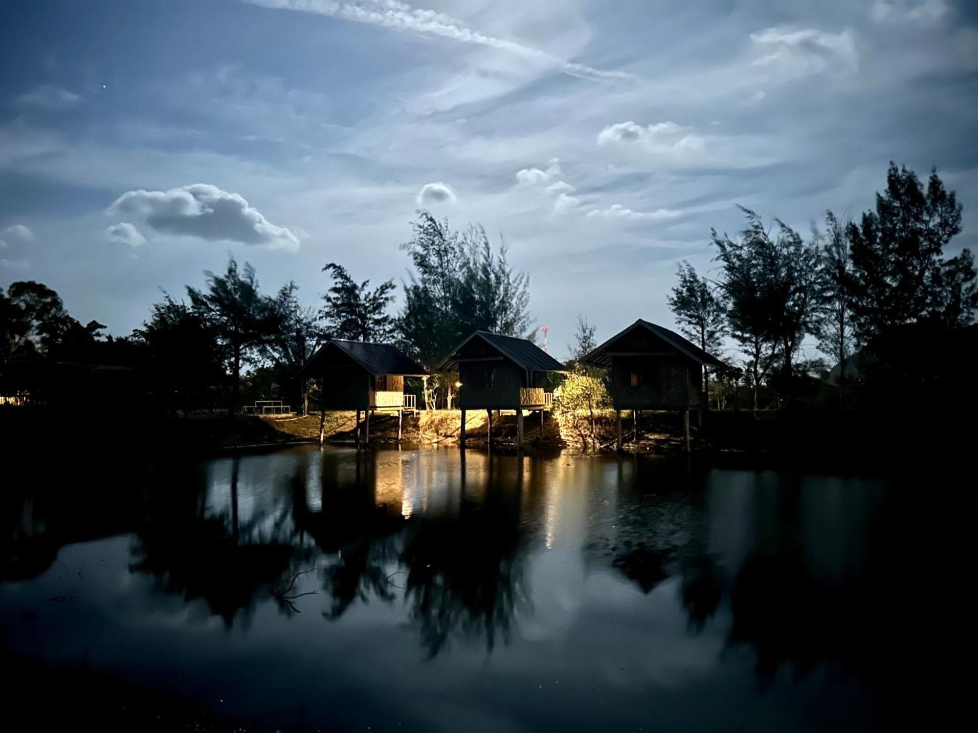 Numpu Baandin Hotel Sam Roi Yot Buitenkant foto